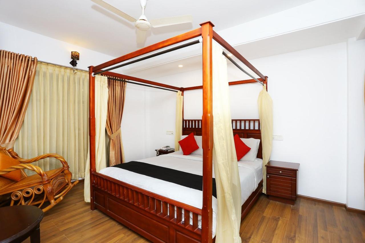 فندق كابيتال أو 37763 برايت هيرتيدج Kochi المظهر الخارجي الصورة